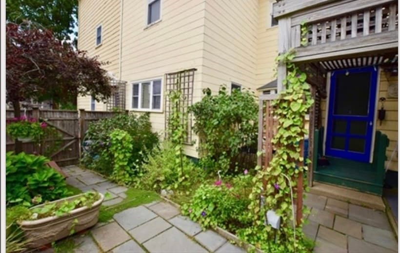 92 Glen St #1