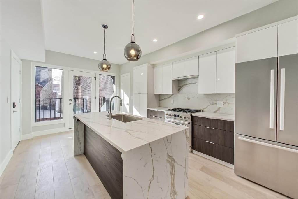 14 N Bennet St #3 photo 2