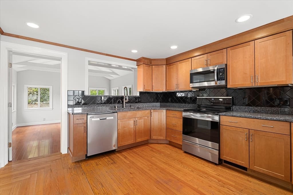 63 Gregory St