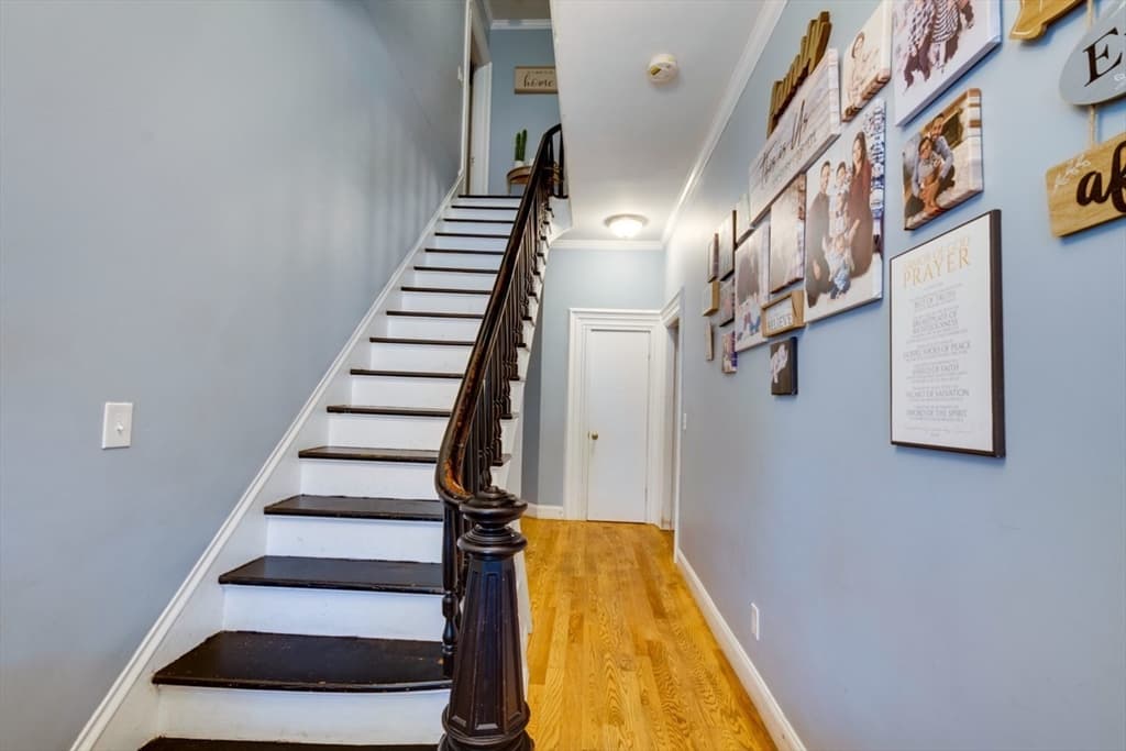 106 Walnut St photo 5