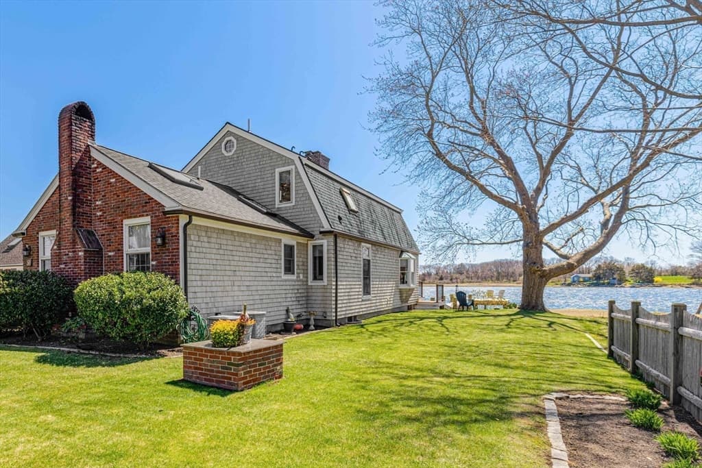56 Cottage Road photo 3
