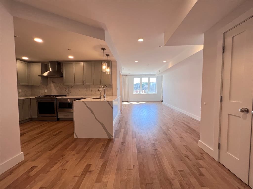 50 Hichborn St #403 photo 2