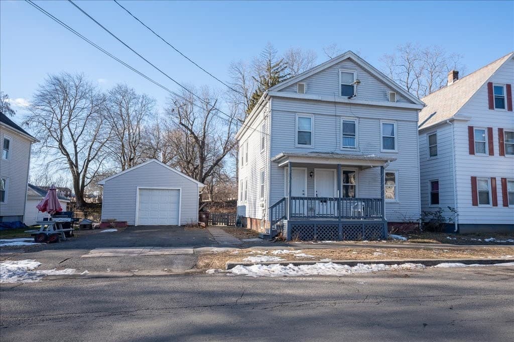 27 East Bartlett St