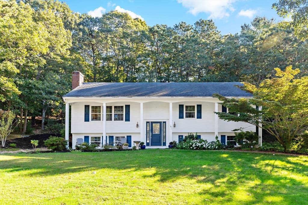 102 Turtleback Rd