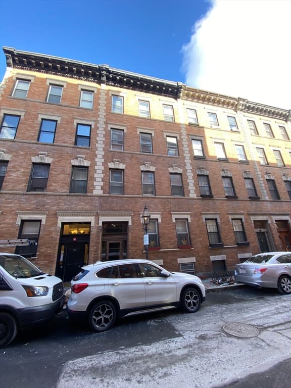 47 Revere St #1