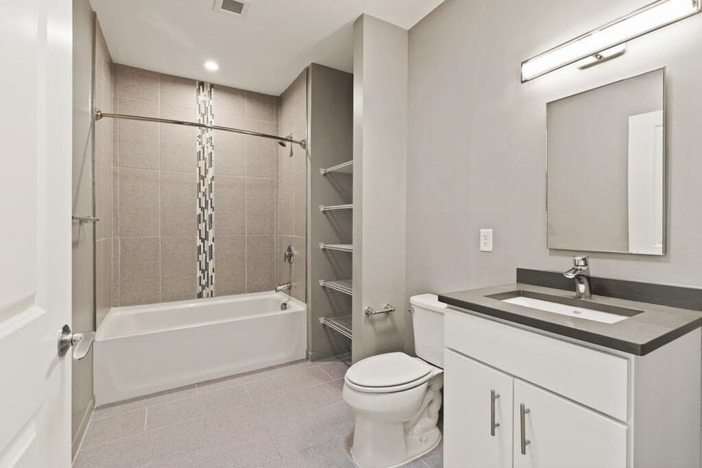 10 Essex St. #506 photo 5