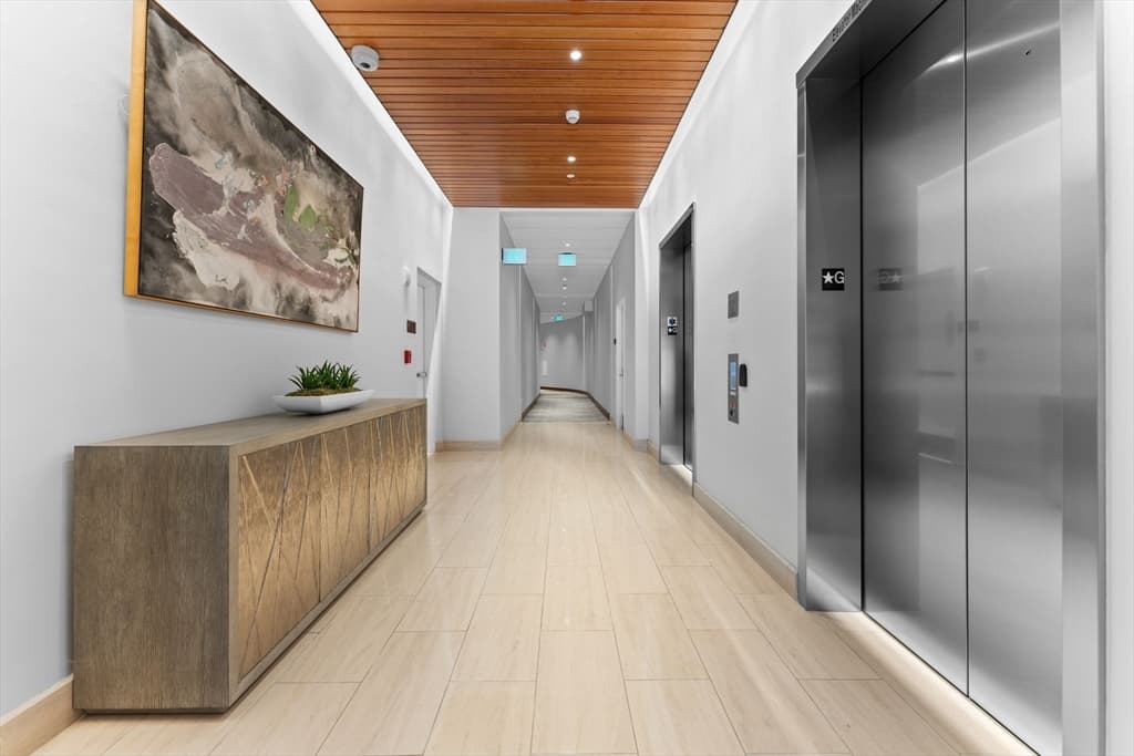 300 Pier 4 Boulevard #5H photo 5