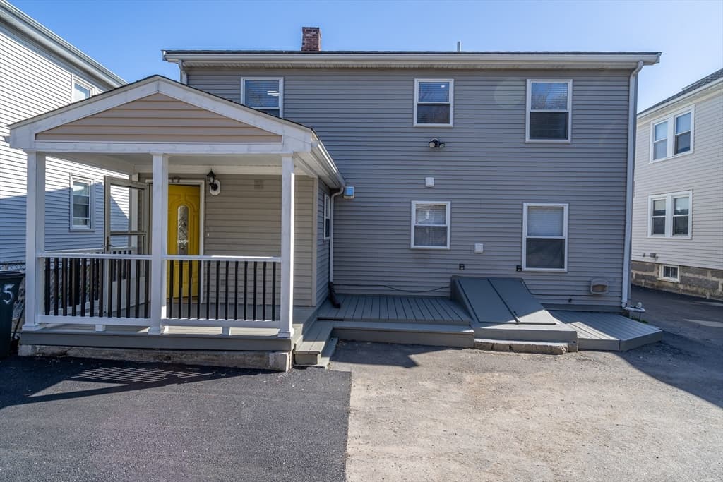 345 Granite St photo 2