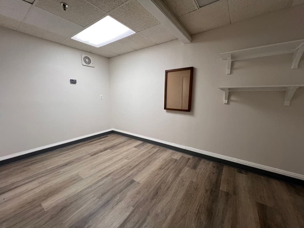 260 Center Street #6 photo 2
