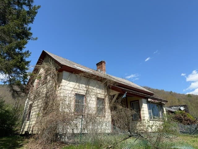 2151 Route 2 photo 2