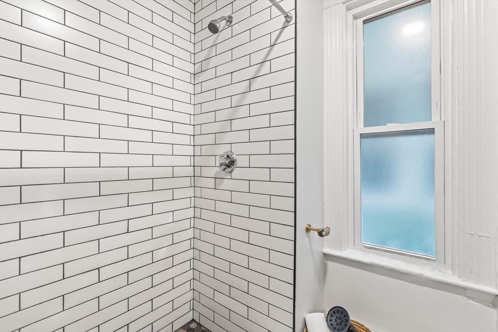 6 Clary St #1 photo 5