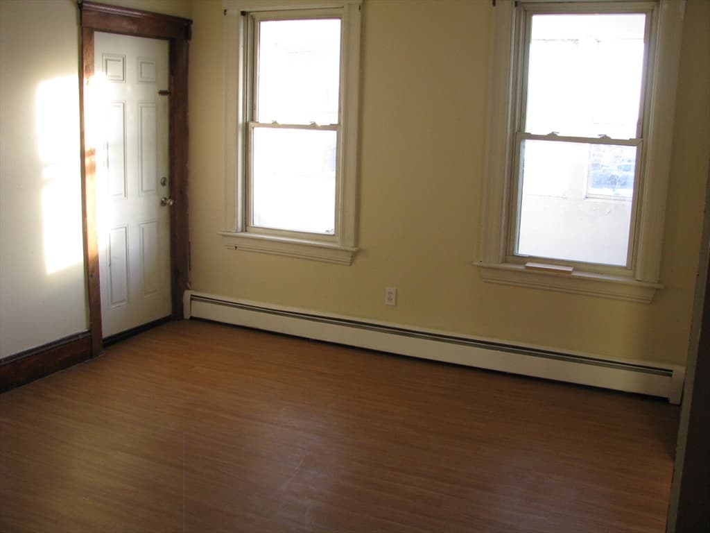 108 Eastern Avenue photo 4