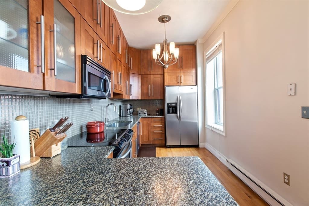 78 Berkeley Street #7