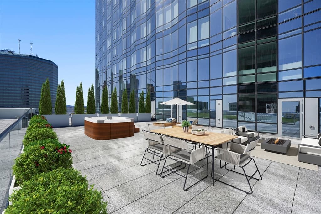 240 Devonshire Street #3611 photo 2