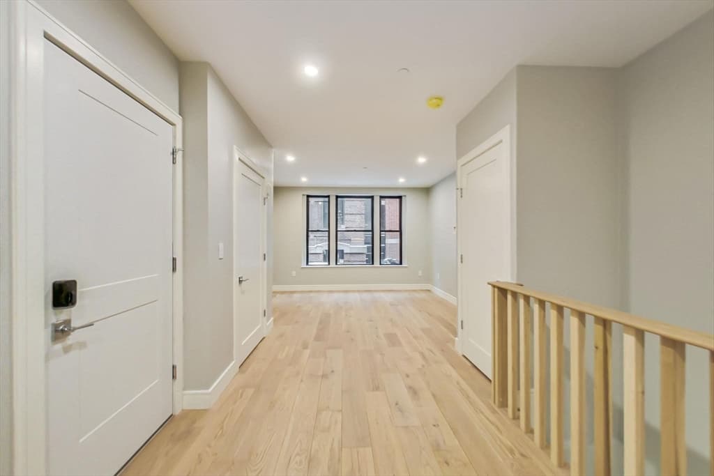 14 N Bennet St #1 photo 5