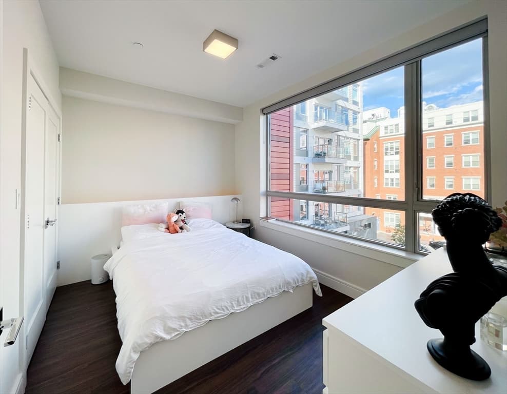 99 Sumner St #306 photo 5