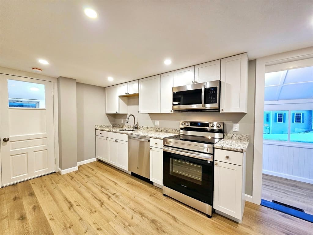 81 Bay View Dr photo 5