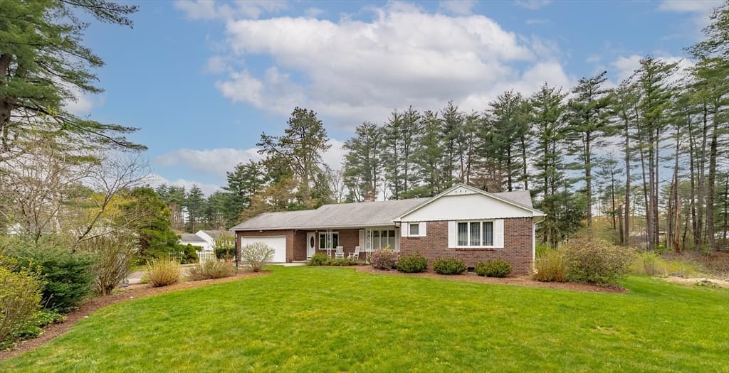 45 Brooklawn Rd