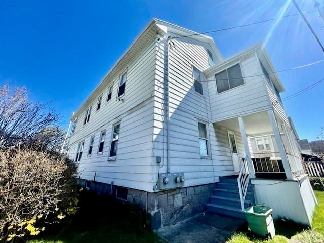 9 Astrid Ave photo 5