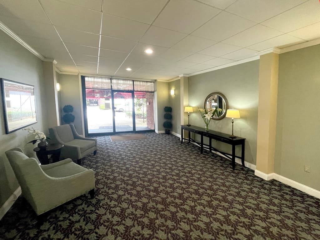 44 Broadlawn Pk #18A photo 5