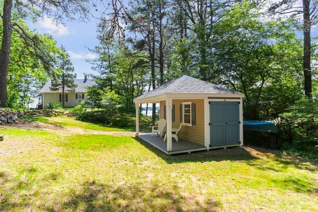 18 Scarlet Dr photo 3