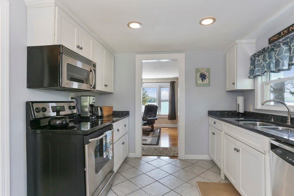 18 Scarlet Dr photo 5