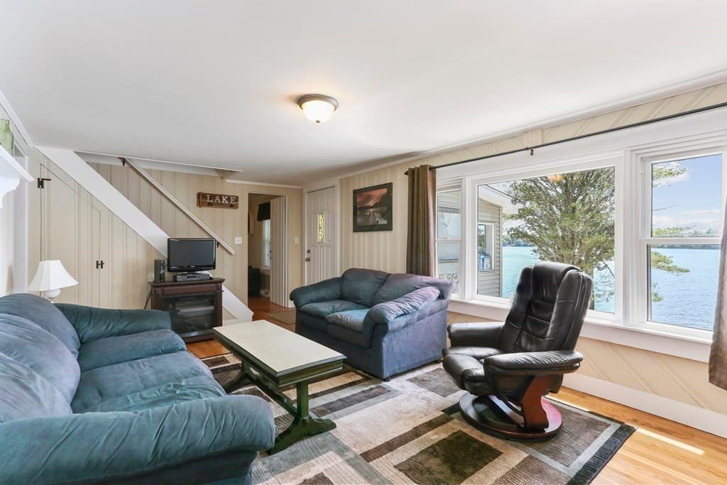 18 Scarlet Dr photo 4