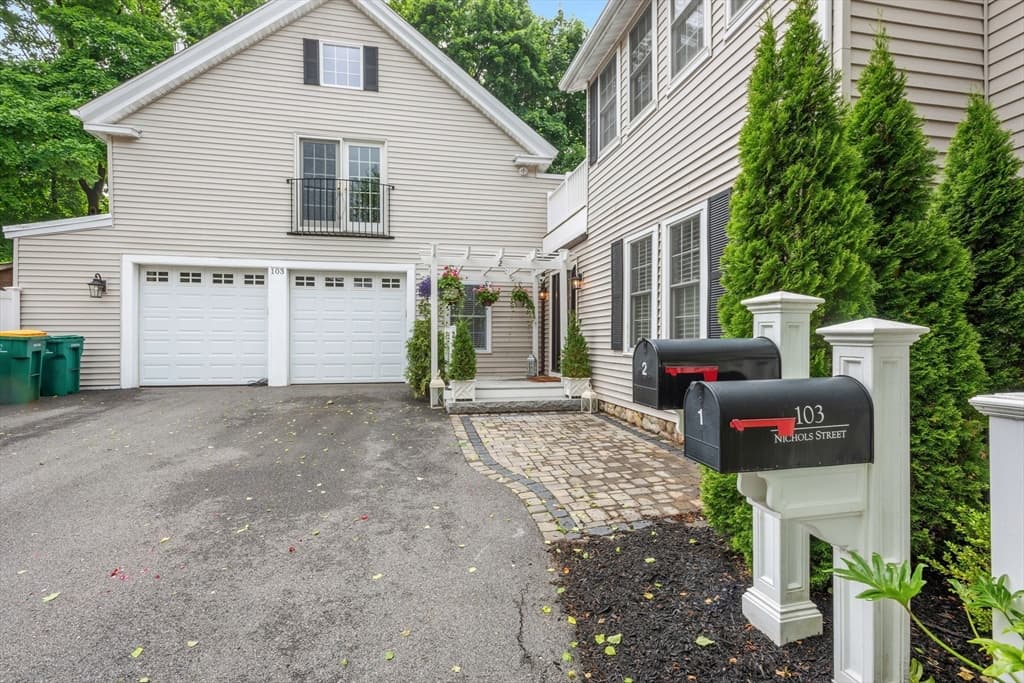103 Nichols Street #2