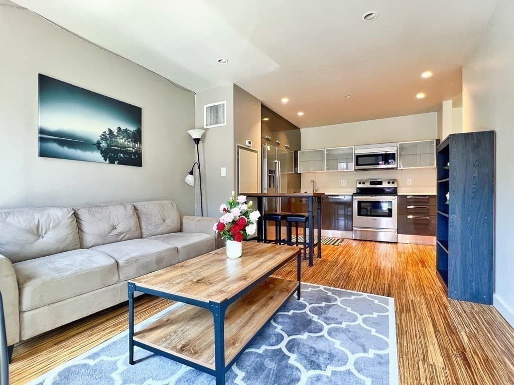 691 Massachusetts Ave #203