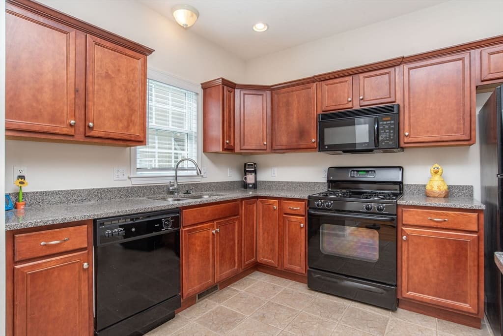 36 Daisy Ln #36 photo 3