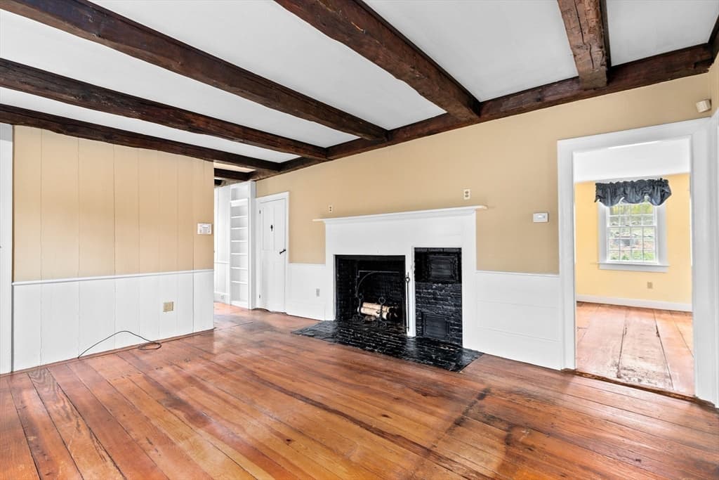 519 First Parish Road photo 5