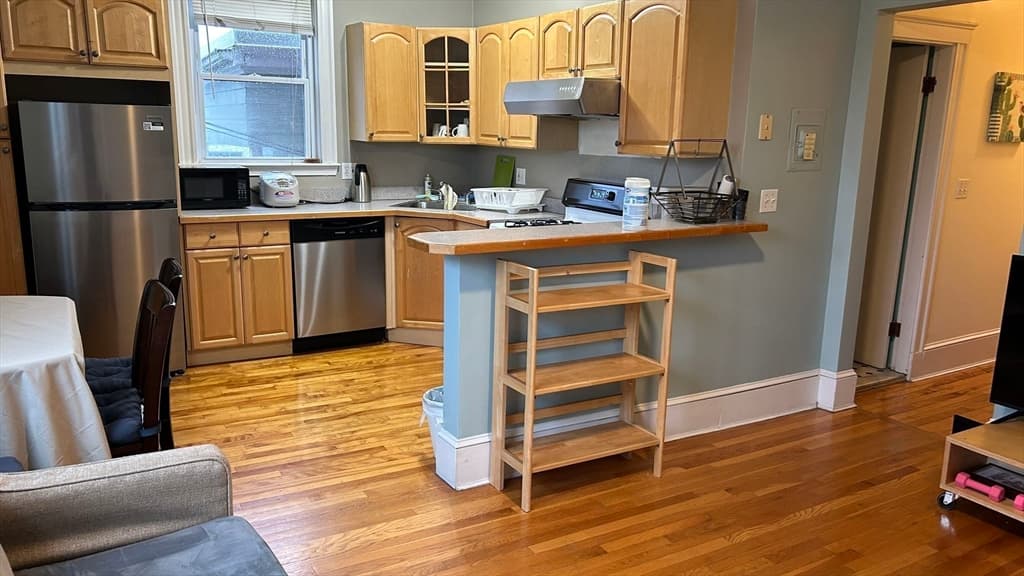 7 Waldo Ave #6
