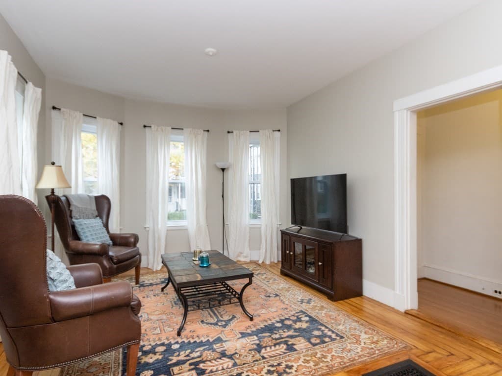 159 Beech St #1 photo 3