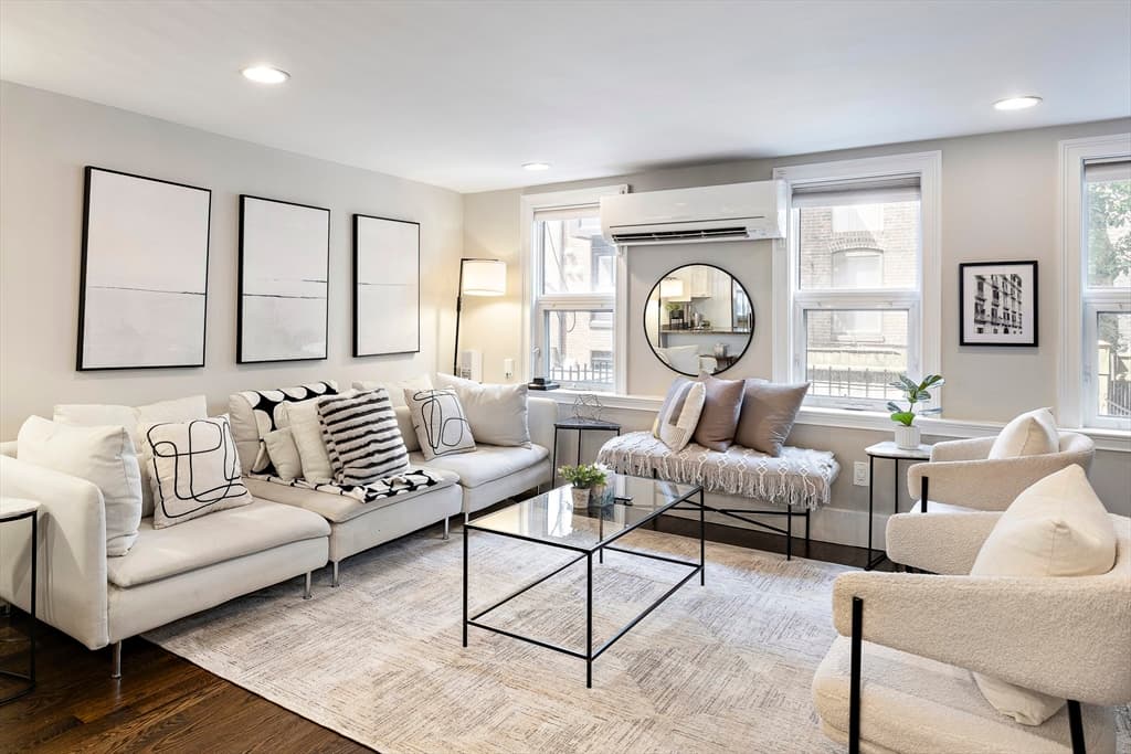 19 Gray St #1 photo 2