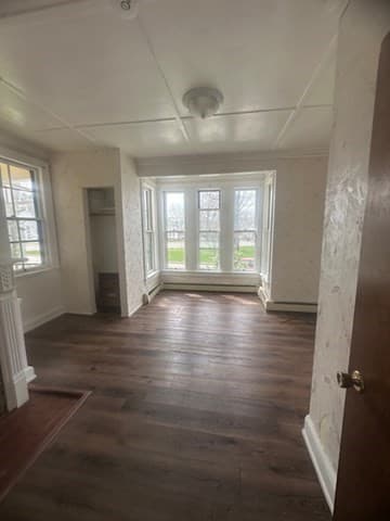 1534 Main St #1R photo 2