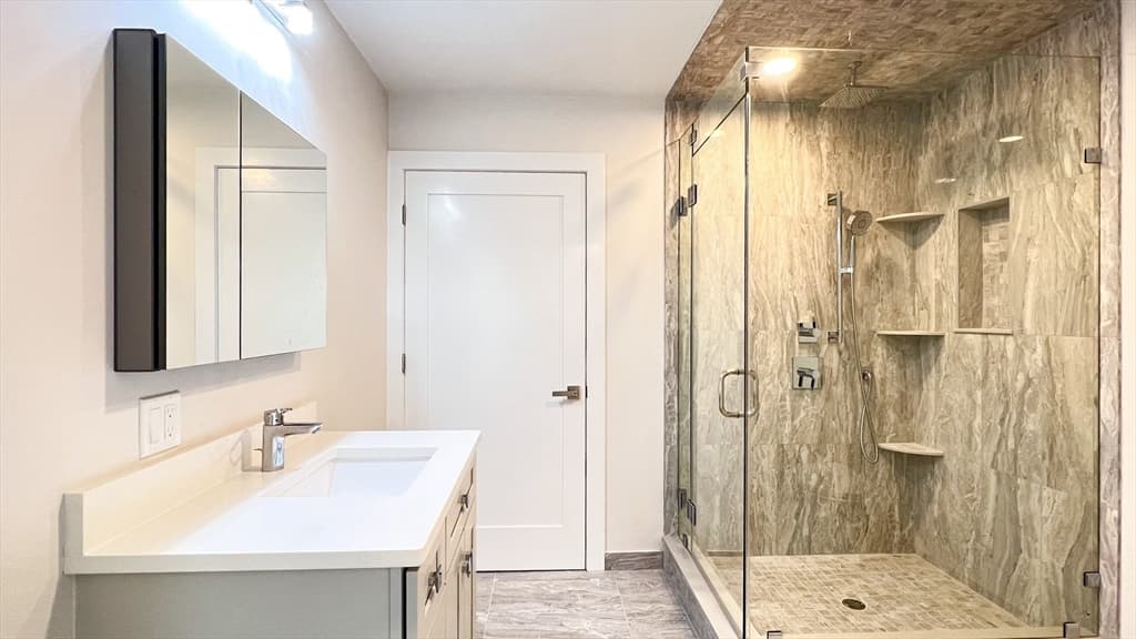 131 Cambridge St #B photo 3