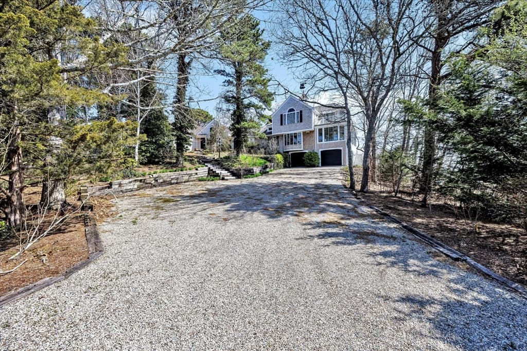 141 Daniels Island Rd photo 2