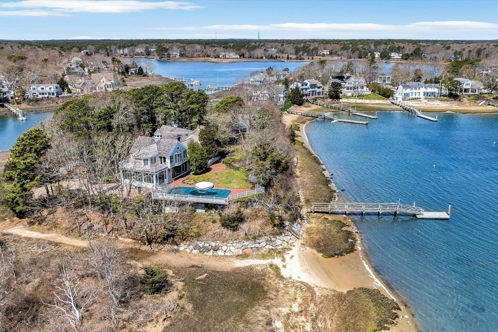141 Daniels Island Rd photo 5