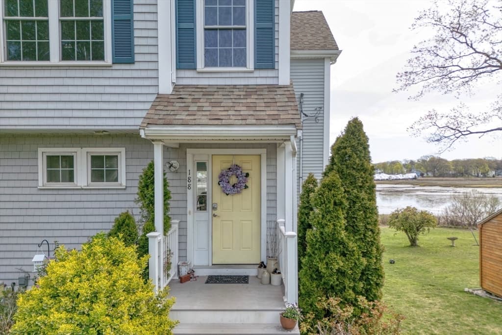 188 Idlewell Blvd photo 4