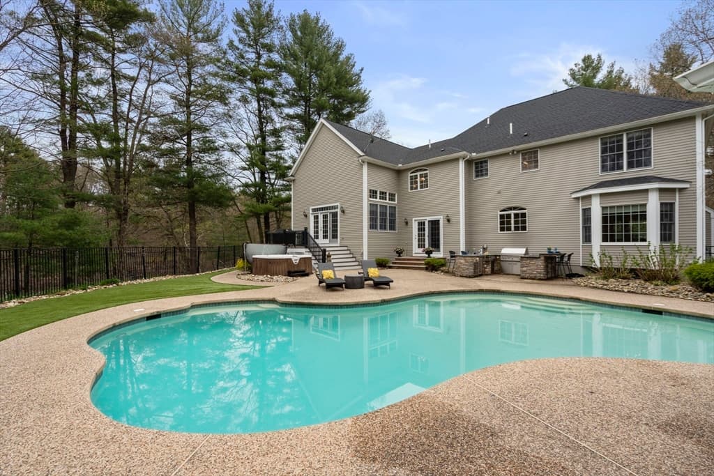 299 Webster Woods Lane photo 4