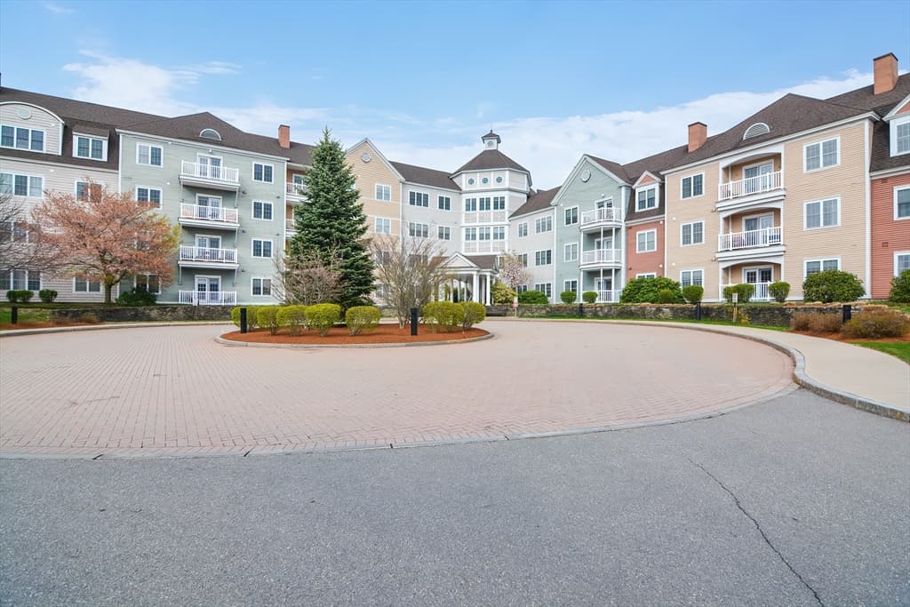 6 Woodman Way #123