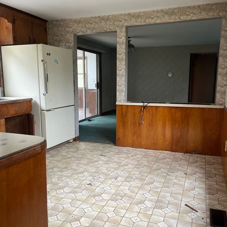 713 Webster Street photo 3
