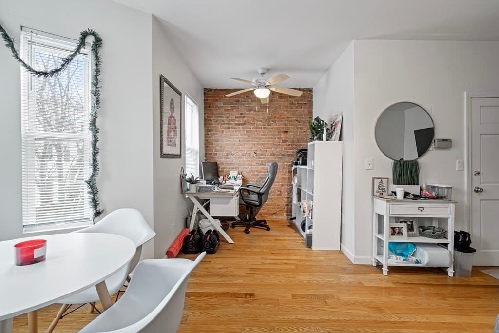 33 I St #2 photo 5