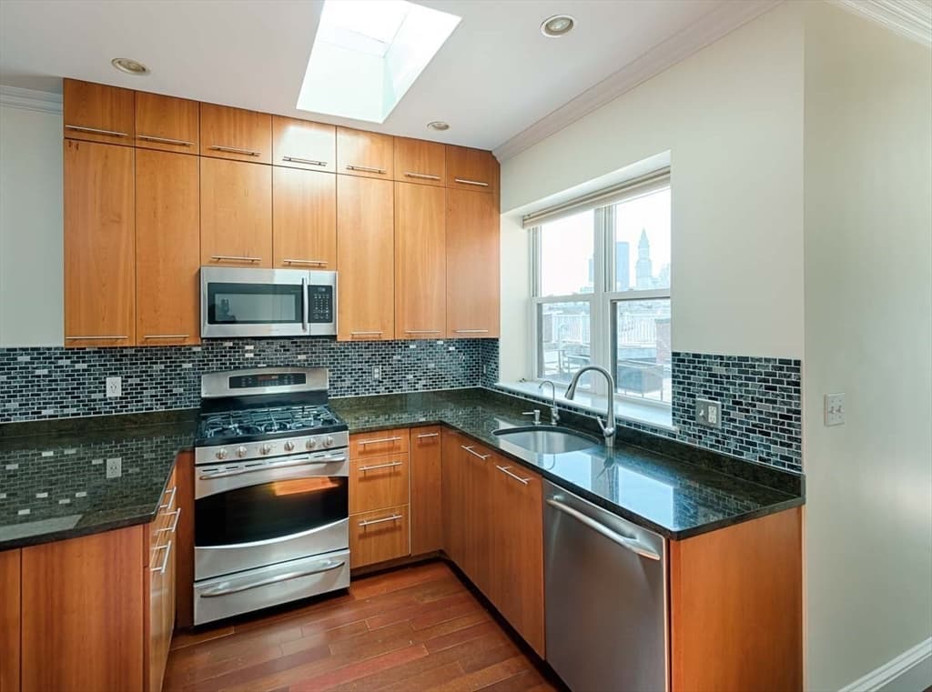 46 N. Bennet St #PH-6 photo 4