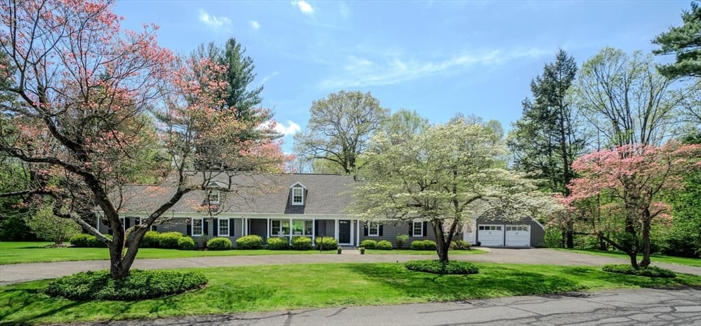 29 York Dr