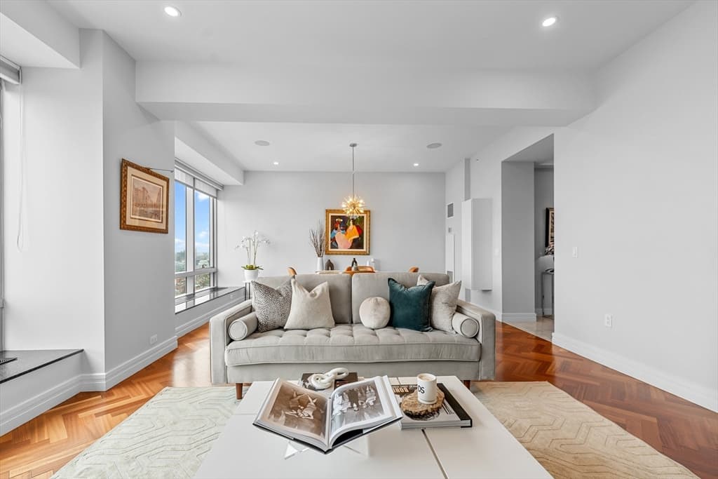 2 Avery Street #30D photo 2