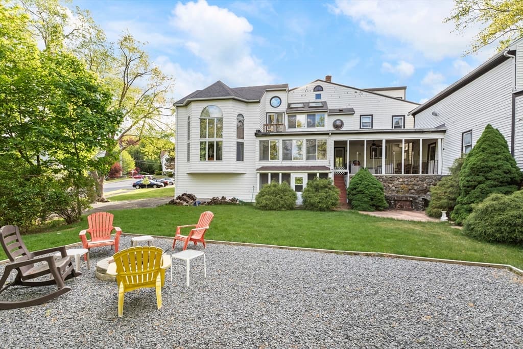 37 Purchase St