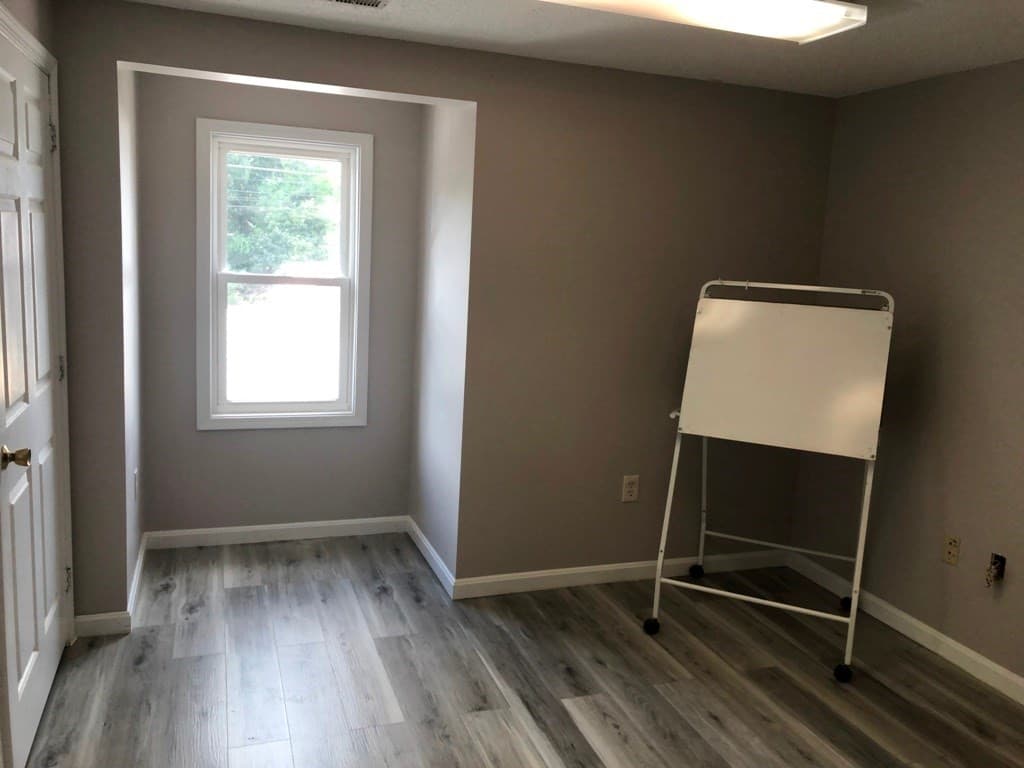1049 Lakeview Avenue #9 photo 2