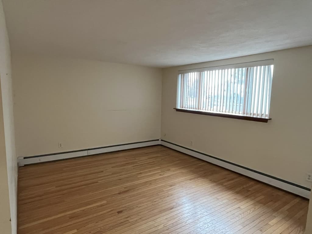 39 Loomis Street #1 photo 3