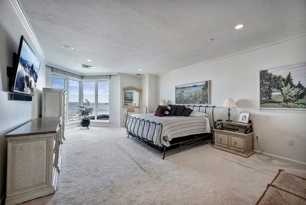 1001 Marina Dr #801 photo 4